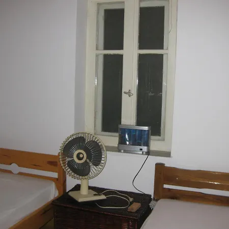 Sissy By The Sea * Katúna